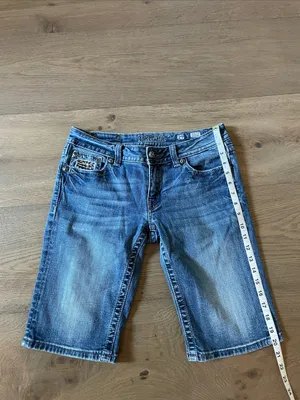 Miss Me Bermuda Shorts Sequin and Rhinestone Embellishments Size 29 thumbnail 7
