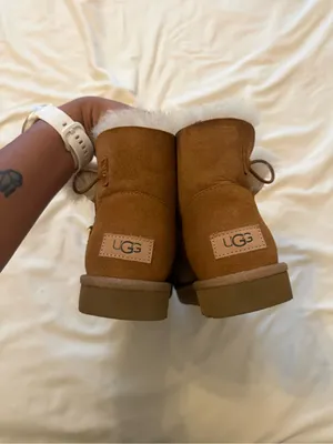 UGG | Mini Bailey Button ll Chestnut  Boots | 6 thumbnail 4