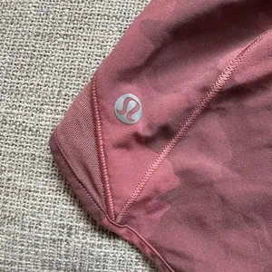 Lululemon Pink Camo Hotty Hot Shorts thumbnail 3
