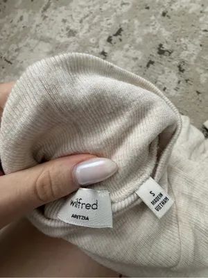 Aritzia Wilfred Free Turtleneck Long Sleeve Top Size Small thumbnail 3