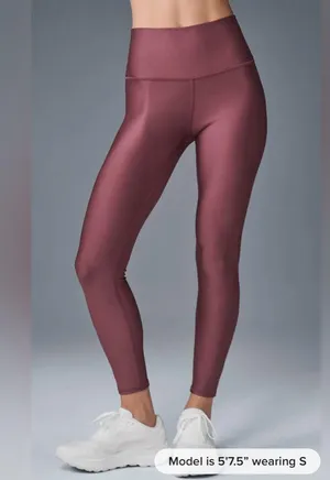 Alo Yoga NWT 7/8 High-Waist Airlift Leggings In A Burgundy Truffle Size L thumbnail 2