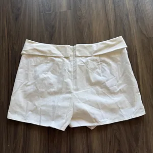 Aritzia Sunday Best Skort thumbnail 4