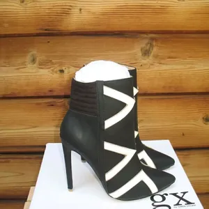 NWB Gwen Stefani Booties Boots Black Size 7 thumbnail 7
