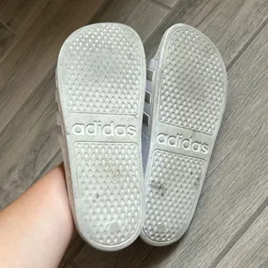 Adidas slides thumbnail 5