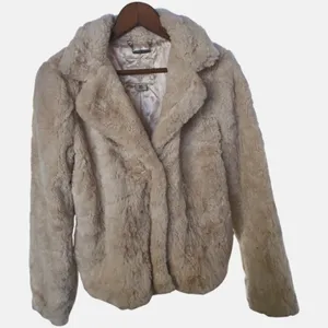 XL Fuzzy Coat - Jou Jou thumbnail 2