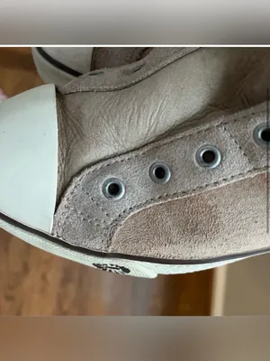 UGG Laela Suede Sneakers Size 9 Cream Beige Tan thumbnail 4