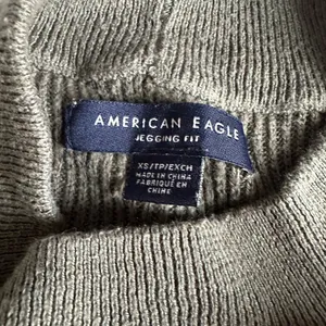 American Eagle great sweater thumbnail 4