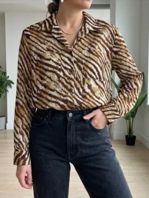 Vintage Liz Claiborne Liz Sport Animal Print Button Down Shirt Size S thumbnail 1