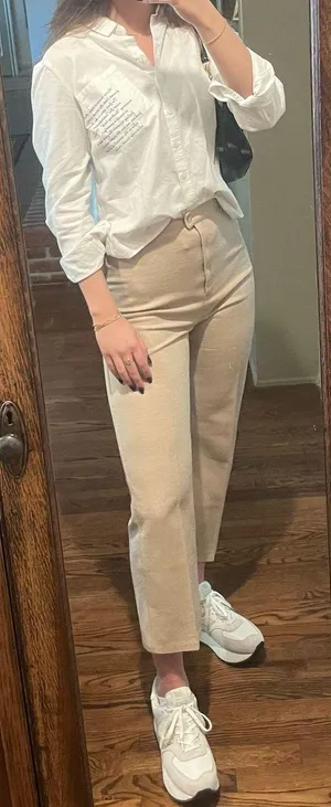 Boutique Vintage textured pants • fits a size 4/26 • super flattering thumbnail 1