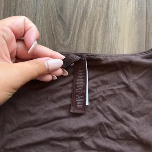 Skims Smooth Layers Square Neck Tank thumbnail 3