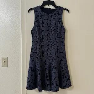 Alice + Olivia Fonda Sz 6 Black Blue Floral Lace Applique Sleeveless Dress thumbnail 3