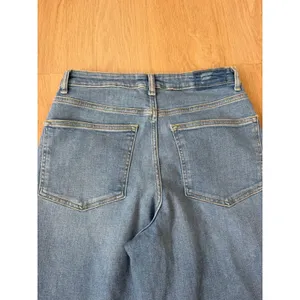 Fabletics High Rise Wide-Leg Jeans Med Wash Womens 29 Short baggie NWT thumbnail 8