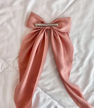 Francesca’s Hair Bow thumbnail 3