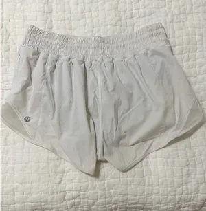 Lululemon Hotty Hot High-Rise 2.5" thumbnail 2