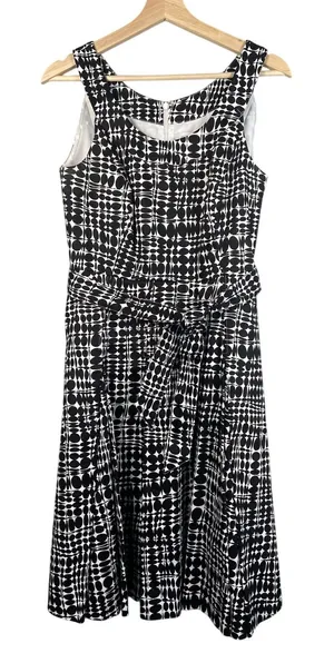 Calvin Klein Black‎ White Pleated Sheath Dress Career Sleeveless Size 8 P Belted thumbnail 1
