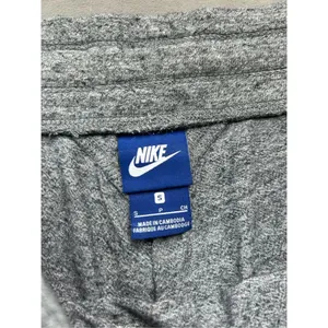 nike shorts thumbnail 2