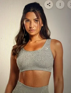 Gymshark  thumbnail 1