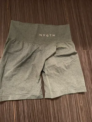 dark forest green pro shorts thumbnail 2