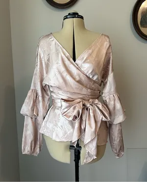 Pink jacquard satin wrap blouse - Wayf thumbnail 1