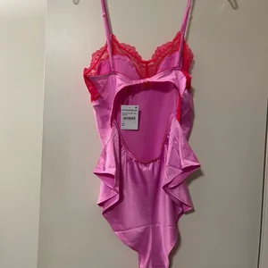 NWT SKIMS Woven Shine Lace Teddy Neon Orchid Pink Red M thumbnail 5