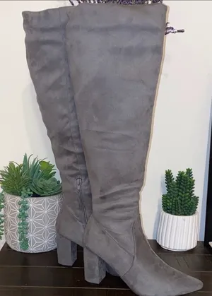 Charlotte Russe Gray Faux Suede Knee-High Boots Size 9 thumbnail 1