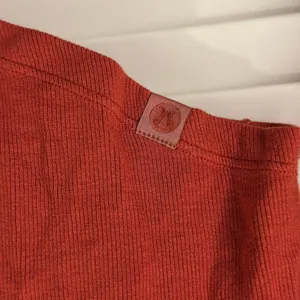 Lululemon Hold Tight Long Sleeve Shirt Size 4 Cayenne thumbnail 5
