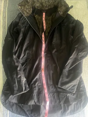 Lululemon fully waterproof rain jacket sz 4 with hidden hood thumbnail 8