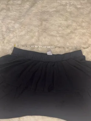 Go Couture Black Off-Shoulder Ruffle Crop Top NWOT. thumbnail 5