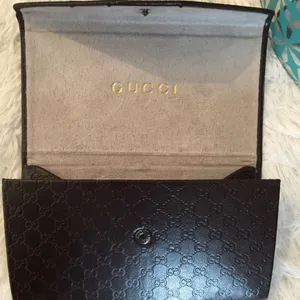 Gucci ( Authentic )‎ Leather wallet/eyeglass Case! thumbnail 1
