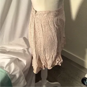 Sim & Sam NEW WITH TAGS Peach & Grey Leopard Print. Summer Fun Skirt. 16” Long‎ thumbnail 3