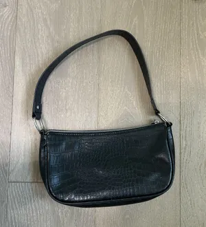 Black Handbag thumbnail 1