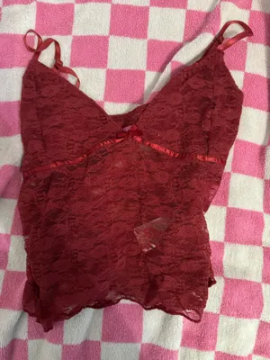 Edikted Red Top Lace thumbnail 1