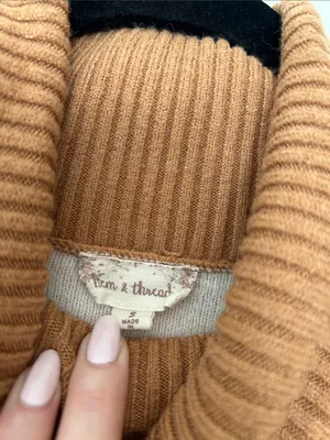 Turtleneck Star thumbnail 2