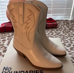 White No Boundaries Western Boots thumbnail 1