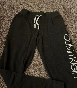 Calvin Klein Joggers thumbnail 2