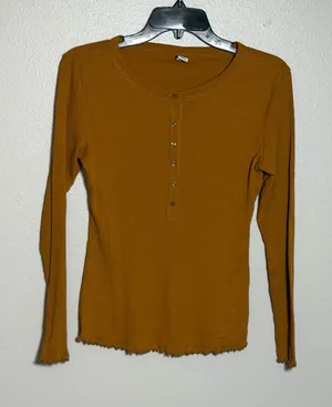 Old Navy Women's Mustard Yellow Ribbed Long Sleeve Top size‎ S thumbnail 1