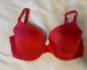Victoria's Secret Hot Pink Bra Size 32DD thumbnail 1