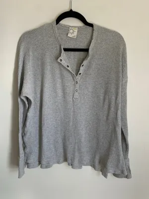 Offline by‎ aerie waffle knit Grey long sleeve tee size medium thumbnail 1