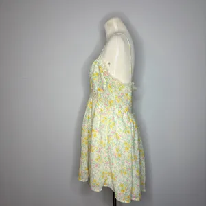 Asos - Lace Trim Button Up Cami Sundress in Ditsy Floral Print thumbnail 6