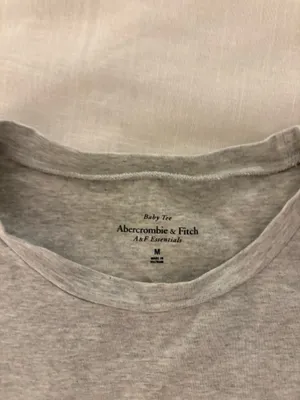 Abercrombie Baby Tee thumbnail 2