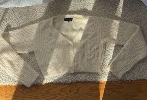 Grey Bandit Cropped sweater thumbnail 1