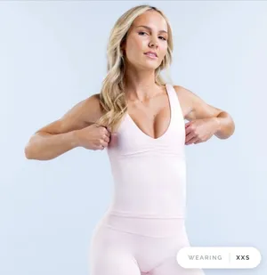 DEFYNE minimal longline top Hannah Pearson line thumbnail 1