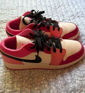 Nike Jordan thumbnail 1