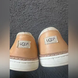 Ugg Leather Adley Slip on Shoes Size 7 thumbnail 7