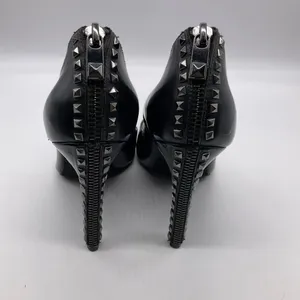 MICHAEL KORS LEATHER‎ ZIPPER BACK PUMPS thumbnail 2