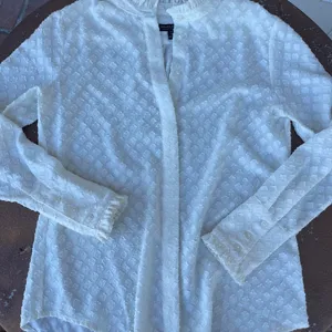 White Banana Republic Dillon classic fit blouse with ruffle collar sz xs thumbnail 5