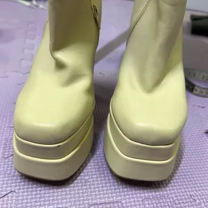 Source Unknown Sassy Cream Platform Boots Chunky Heel Square Toe Side Zipper Womens 5 thumbnail 11