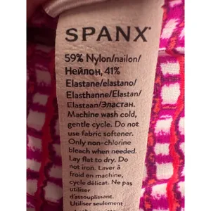 Spanx Sunshine Shorts Women L Pink Hibiscus Gingham Dot Stretch Activewear Golf thumbnail 7