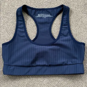 Like New Beyond Yoga Work It Over Long Line Sports Bra Navy Stripe XL Retail $70 thumbnail 7