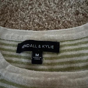Kendall + Kylie Top thumbnail 2